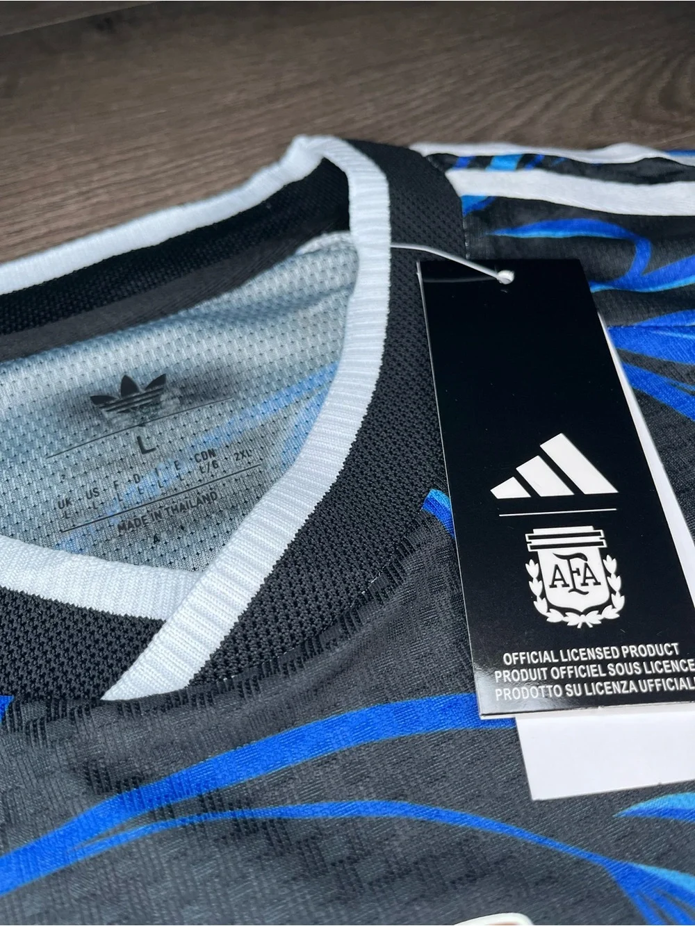 Messi #10 SIZE L Black & Blue Men's Soccer Jersey